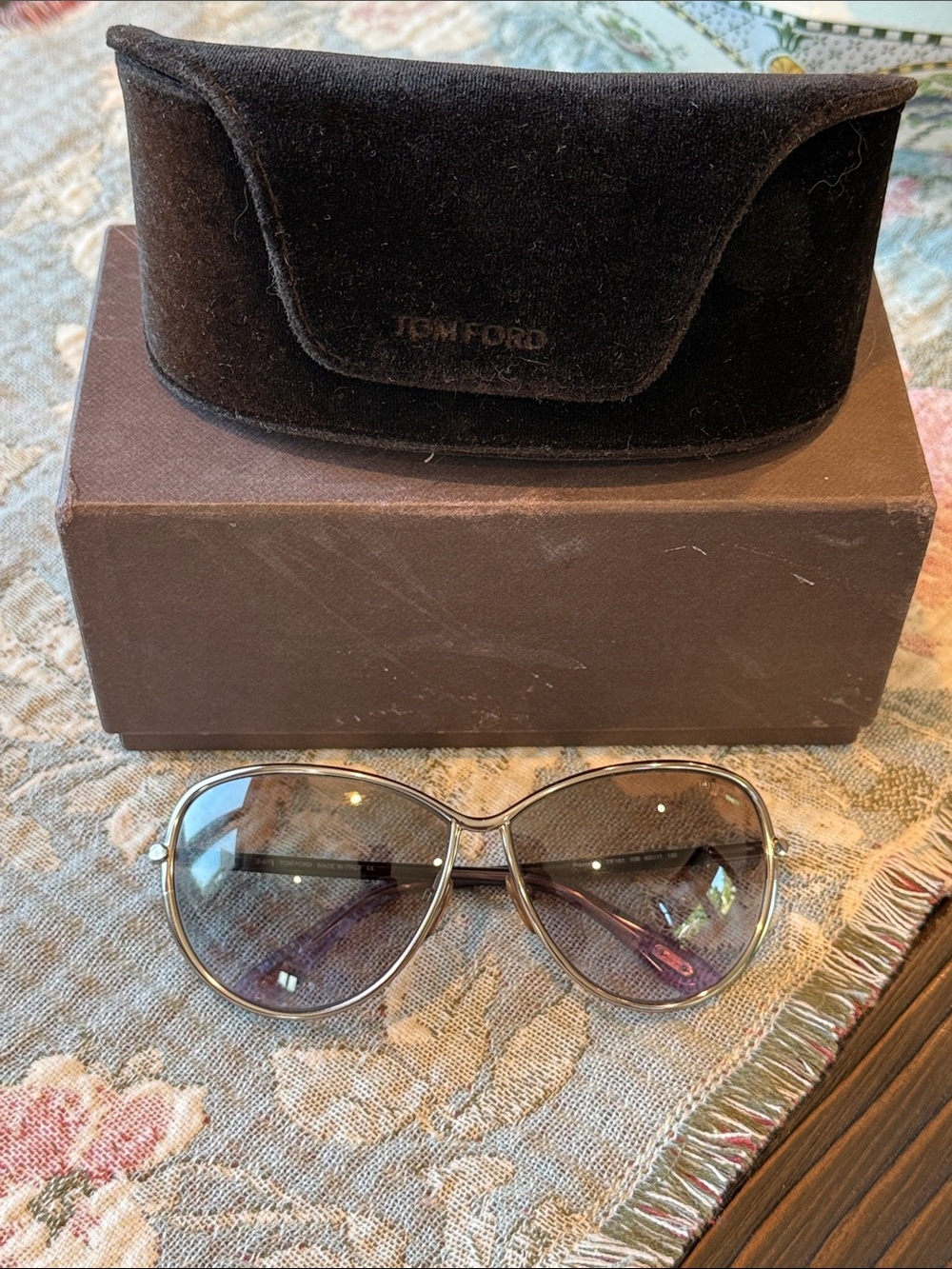 TOM FORD
Metal Frame Gradient Tint Francesca Sunglasses-TF181